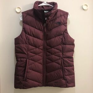 North Face Puffy Vest Medium Maroon